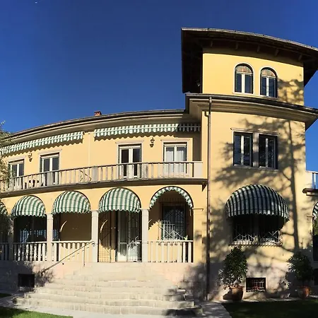 Apartahotel Relais Le Agavi Garda (Verona)